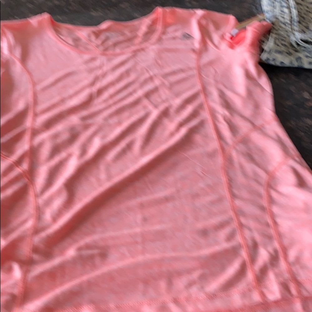 Ladies tee